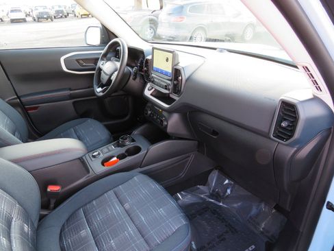 New 2024 Ford Bronco Sport Heritage w/ Heritage Convenience Package image 28