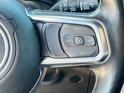Used 2020 Jeep Wrangler Unlimited Sahara AWD/4WD image 37
