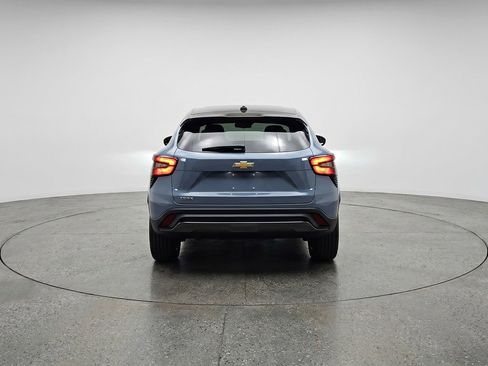 Used 2025 Chevrolet Trax LT FWD image 7