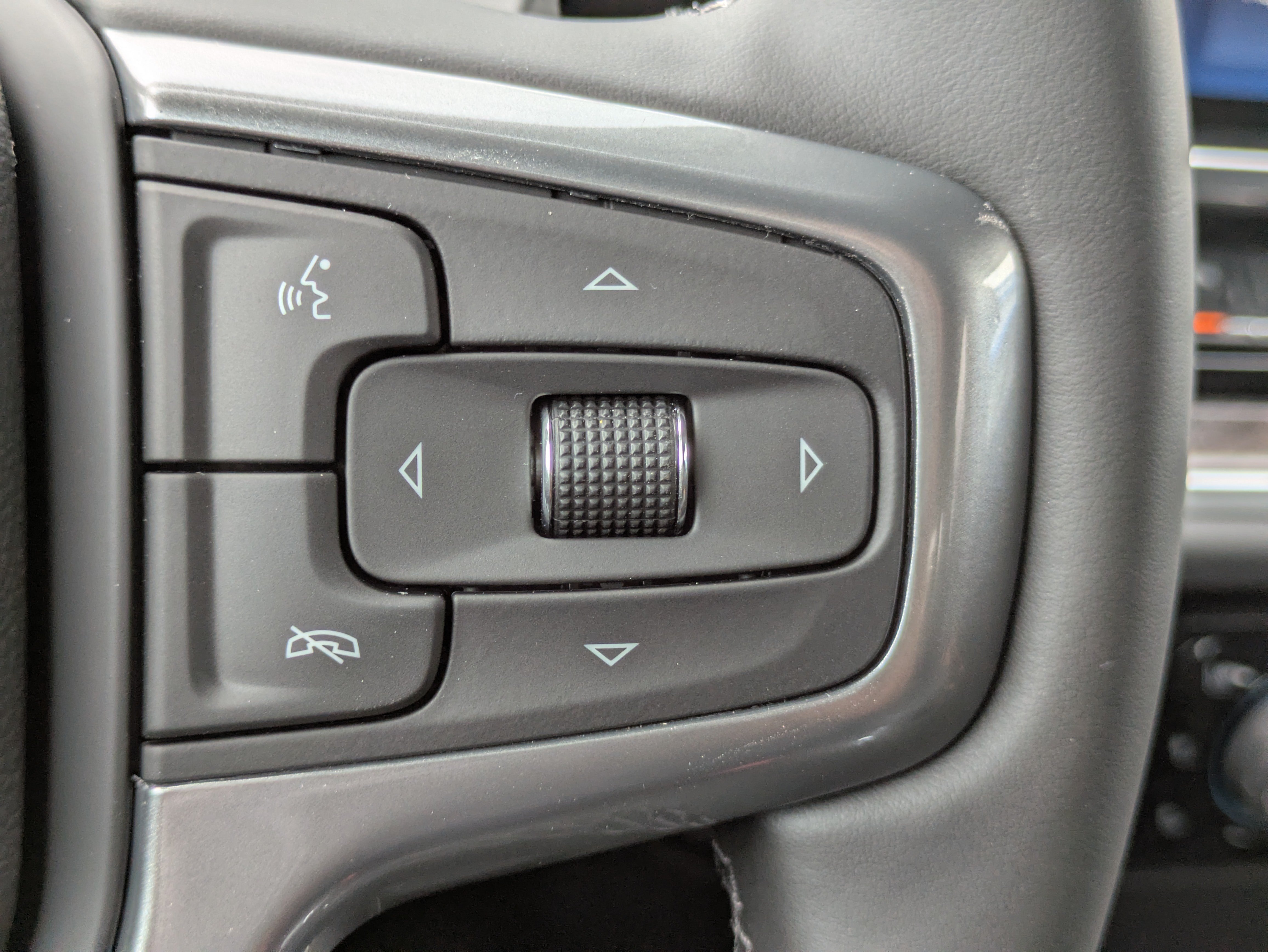 New 2026 Chevrolet Silverado 1500 LTZ w/ Technology Package AWD/4WD image 16