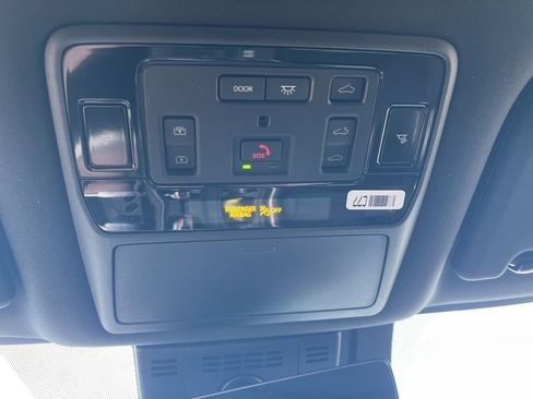 Used 2026 Toyota Grand Highlander AWD Hybrid image 30