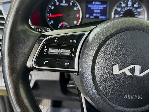 Used 2023 Kia Seltos S image 14