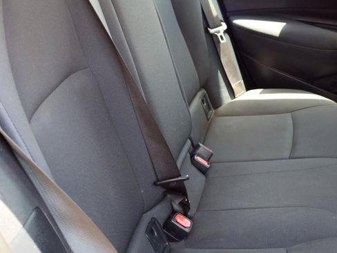 Used 2021 Toyota Corolla LE FWD image 15