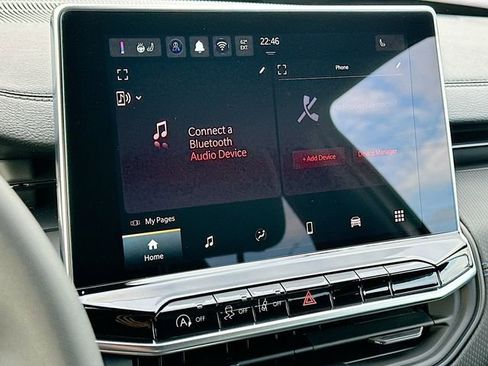 New 2026 Jeep Compass Latitude image 9