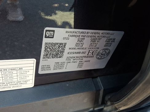 Used 2023 Chevrolet Tahoe Premier AWD/4WD image 28