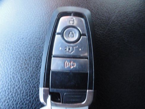 Used 2021 Ford Expedition XL AWD/4WD image 19
