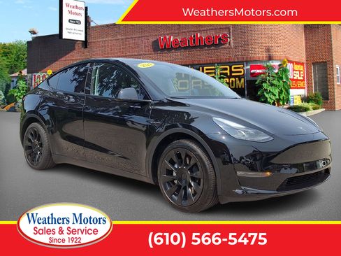 Used 2021 Tesla Model Y Long Range AWD/4WD image 1