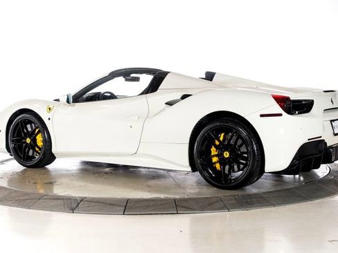 Certified 2019 Ferrari 488 Spider RWD image 7