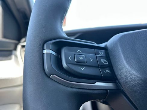 Used 2026 Jeep Cherokee Laredo AWD/4WD image 14