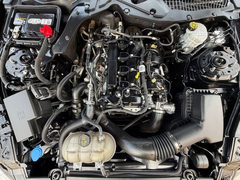 Used 2022 Ford Mustang Coupe RWD image 9