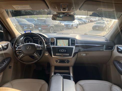 Used 2014 Mercedes-Benz ML 350 2WD image 21