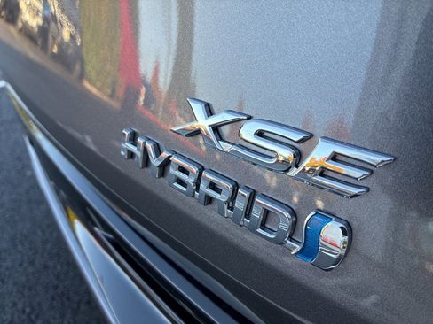 Used 2021 Toyota Sienna XSE image 31