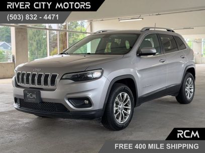 Used 2019 Jeep Cherokee Latitude Plus w/ Comfort/Convenience Group