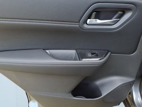 New 2026 Nissan Rogue SV FWD image 9