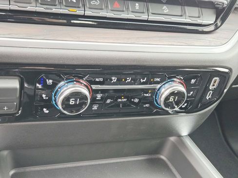 New 2026 GMC Sierra 2500 SLT w/ SLT Premium Package image 28