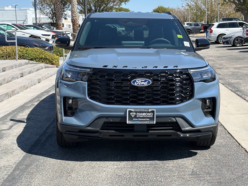 New 2027 Ford Explorer ST-Line w/ Premium Package RWD image 12