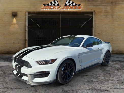 Used 2017 Ford Mustang Shelby GT350 w/ Electronics Package RWD image 1