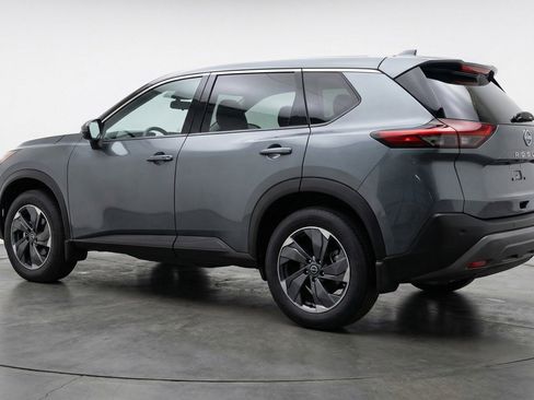 Used 2025 Nissan Rogue SV image 6