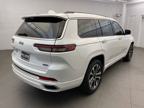 Used 2021 Jeep Grand Cherokee L Overland w/ Luxury Tech Group IV AWD/4WD image 6