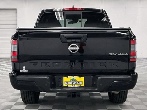 Used 2022 Nissan Frontier SV AWD/4WD image 5