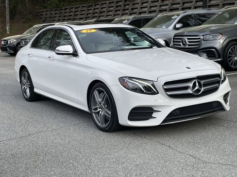 Used 2019 Mercedes-Benz E 450 4MATIC Sedan image 4