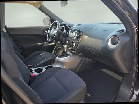 Used 2013 Nissan Juke SV FWD image 23