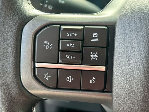 Used 2022 Ford F150 Lariat w/ Equipment Group 502A High AWD/4WD image 25