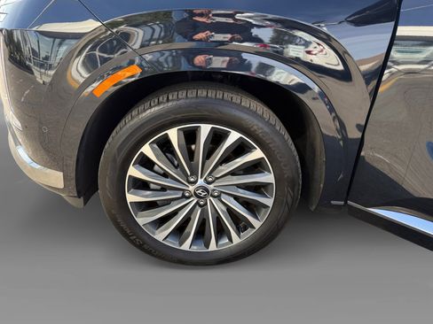 Certified 2025 Hyundai Palisade Calligraphy image 9