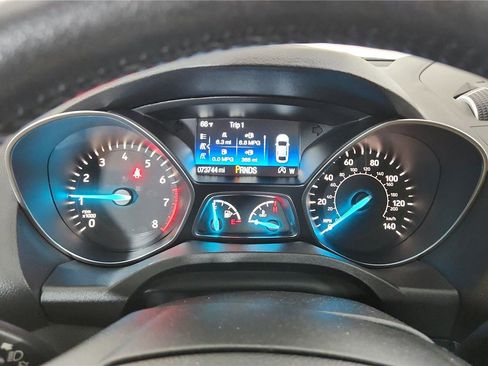 Used 2018 Ford Escape Titanium w/ Ford Safe & Smart Package AWD/4WD image 25
