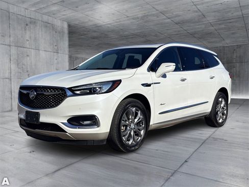 Used 2018 Buick Enclave Avenir w/ Avenir Technology Package image 2