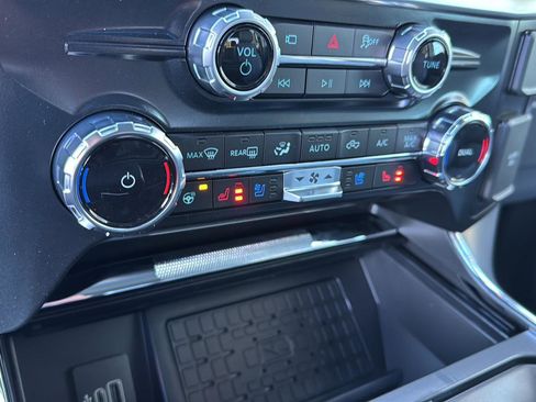 New 2025 Ford F150 Lariat w/ Equipment Group 502A High image 34