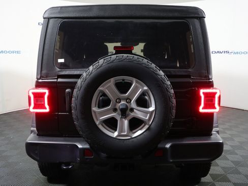 Used 2022 Jeep Wrangler Unlimited Sport AWD/4WD image 7