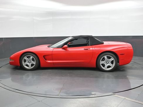 Used 1998 Chevrolet Corvette Convertible w/ Memory Pkg RWD image 7