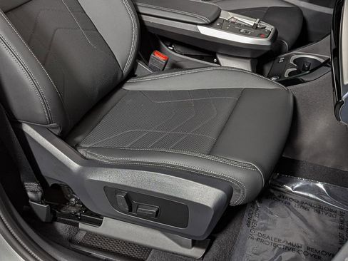 Used 2025 BMW X1 xDrive28i w/ Convenience Package image 26