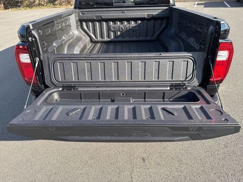 New 2026 GMC Canyon Denali image 55