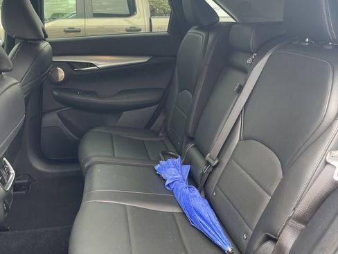 Certified 2021 INFINITI QX50 Sensory image 32