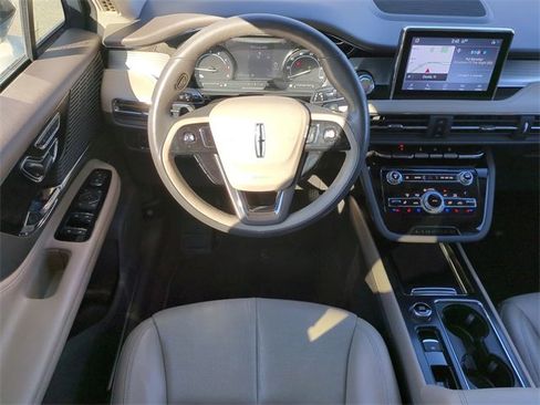 Used 2020 Lincoln Corsair Standard w/ Equipment Group 101A image 14