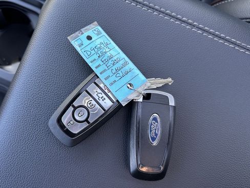 Used 2023 Ford F250 Lariat w/ Lariat Ultimate Package image 29