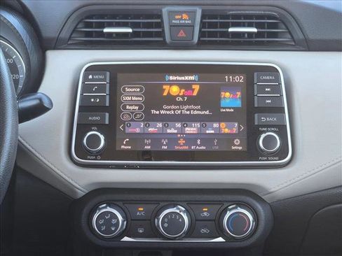 Used 2022 Nissan Versa SV image 14