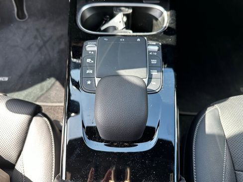 Used 2022 Mercedes-Benz CLA 250 image 18