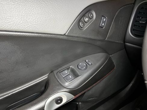 Used 2013 Chevrolet Corvette Z06 w/ 3LZ Preferred Equipment Group image 31