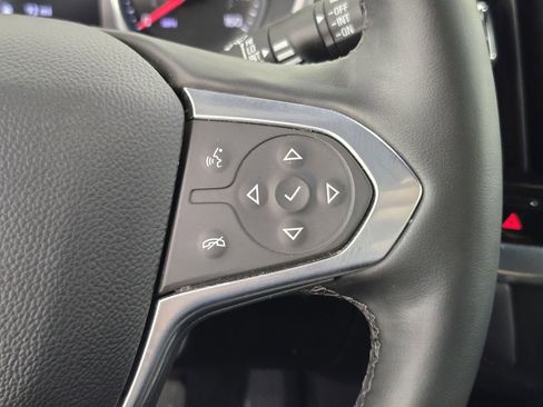 Used 2024 Chevrolet Traverse RS FWD image 31