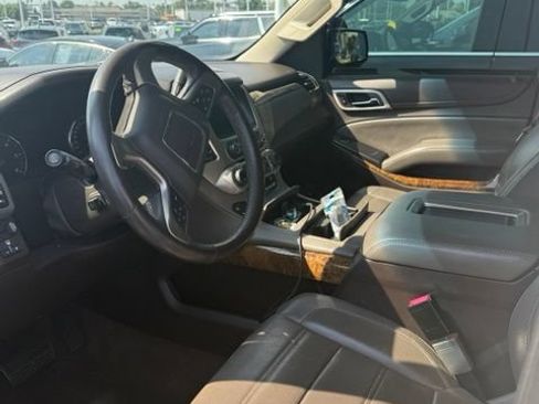 Used 2015 GMC Yukon Denali w/ Touring Package AWD/4WD image 5