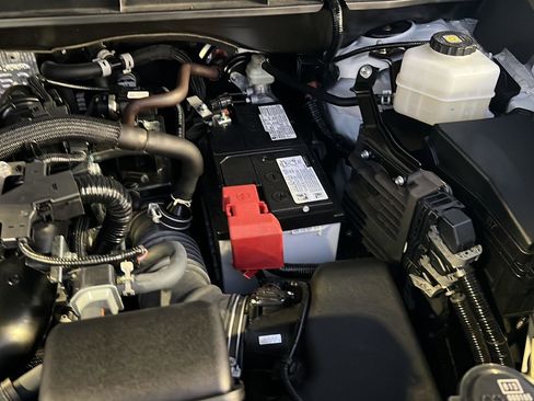 Used 2024 Toyota Highlander Limited image 40