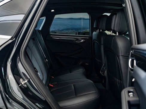 Certified 2024 Porsche Macan S image 45