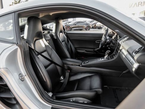 Used 2018 Porsche 718 Cayman S RWD image 40