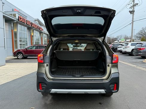 Used 2021 Subaru Outback Limited image 40