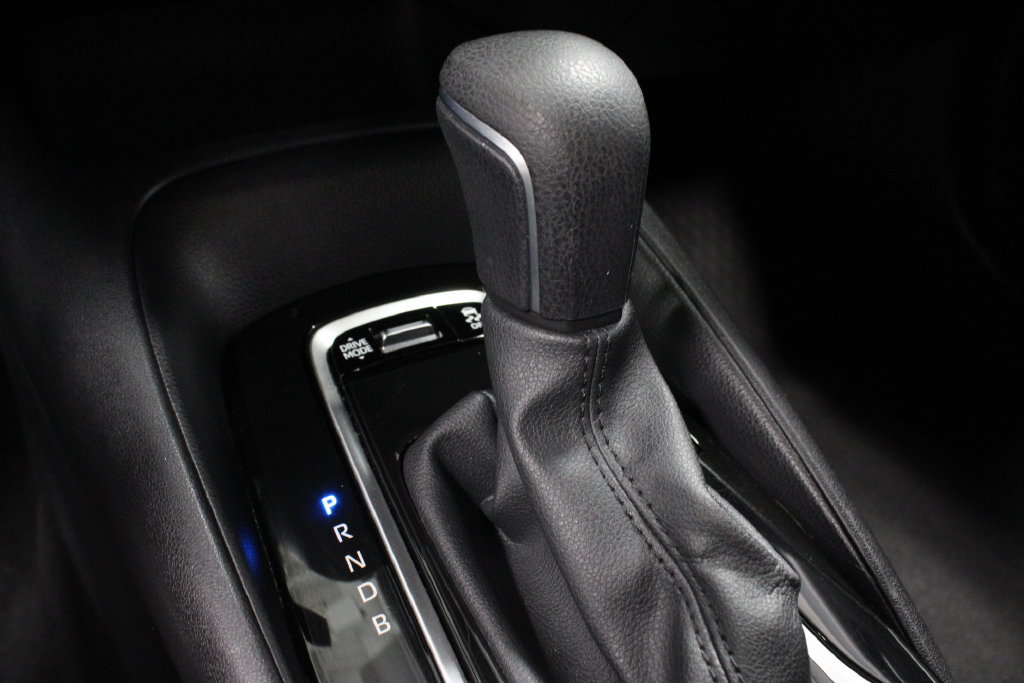 Used 2025 Toyota Corolla SE FWD image 29