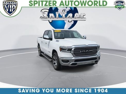Used 2024 RAM 1500 Laramie AWD/4WD image 3