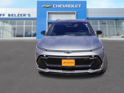 New 2026 Chevrolet Equinox EV RS AWD/4WD image 8